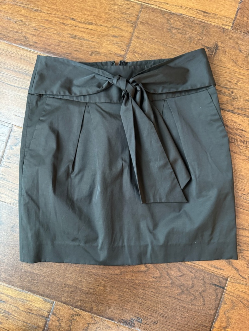 Banana Republic Black Tie-Waist Mini Skirt with Pleats